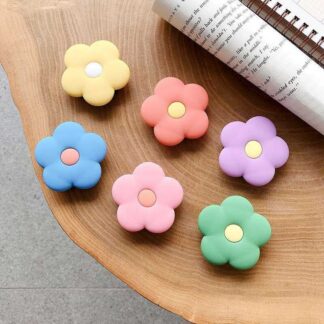 Universal pop socket Heart Shaped Phone Socket Holder Finger Grip Bracket Support Telephone for IPhone 15 14 13 Samsung Pocket Socket Stand